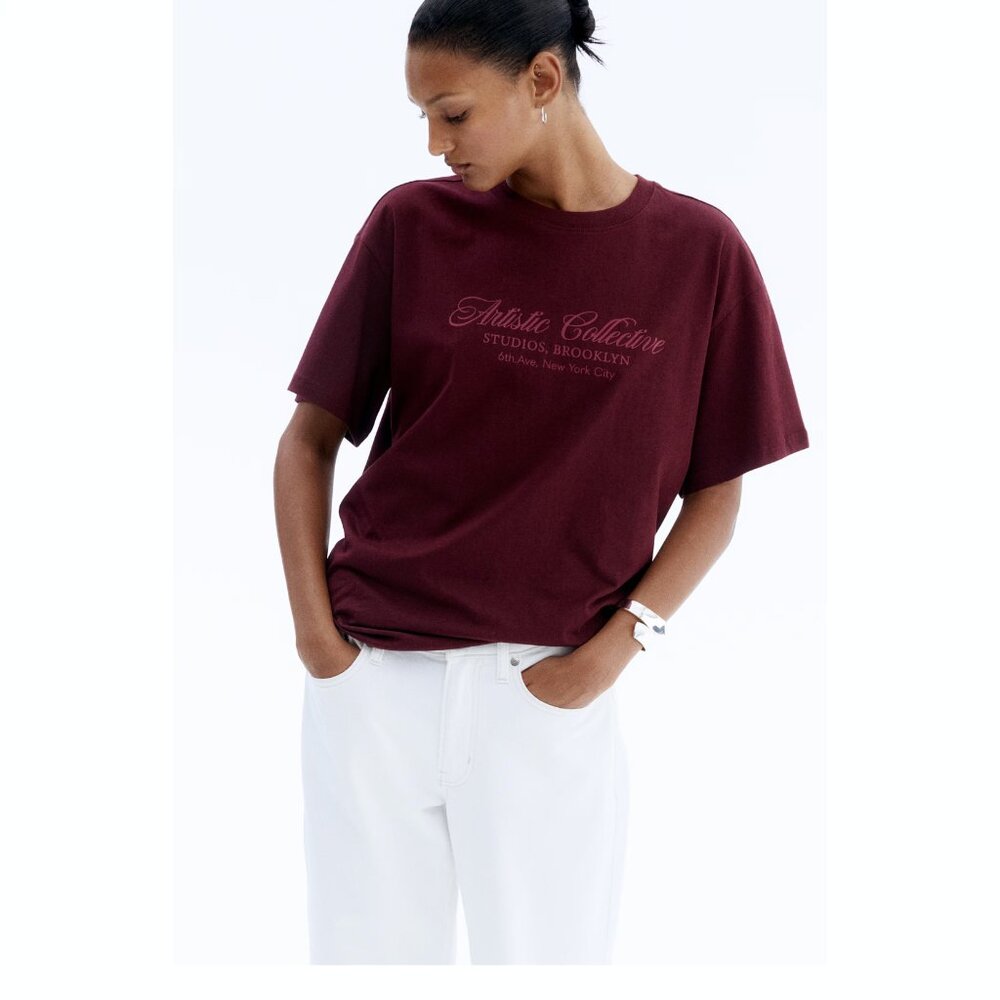 H&M Oversized Printed T-shirt - Burgundy/Artistic Collective - Ladies NWT M